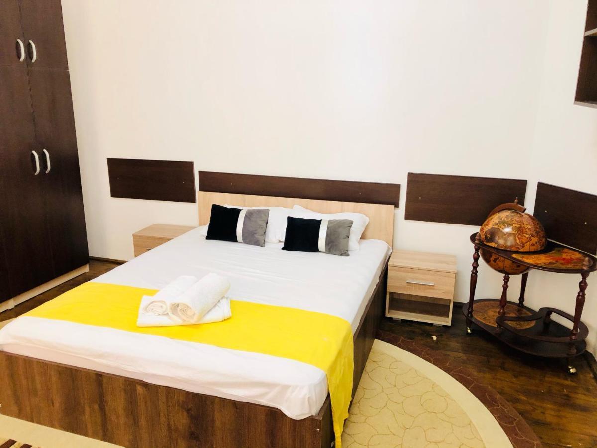 Ultra-Central Apartment Just In Union Squere تيميشورا المظهر الخارجي الصورة