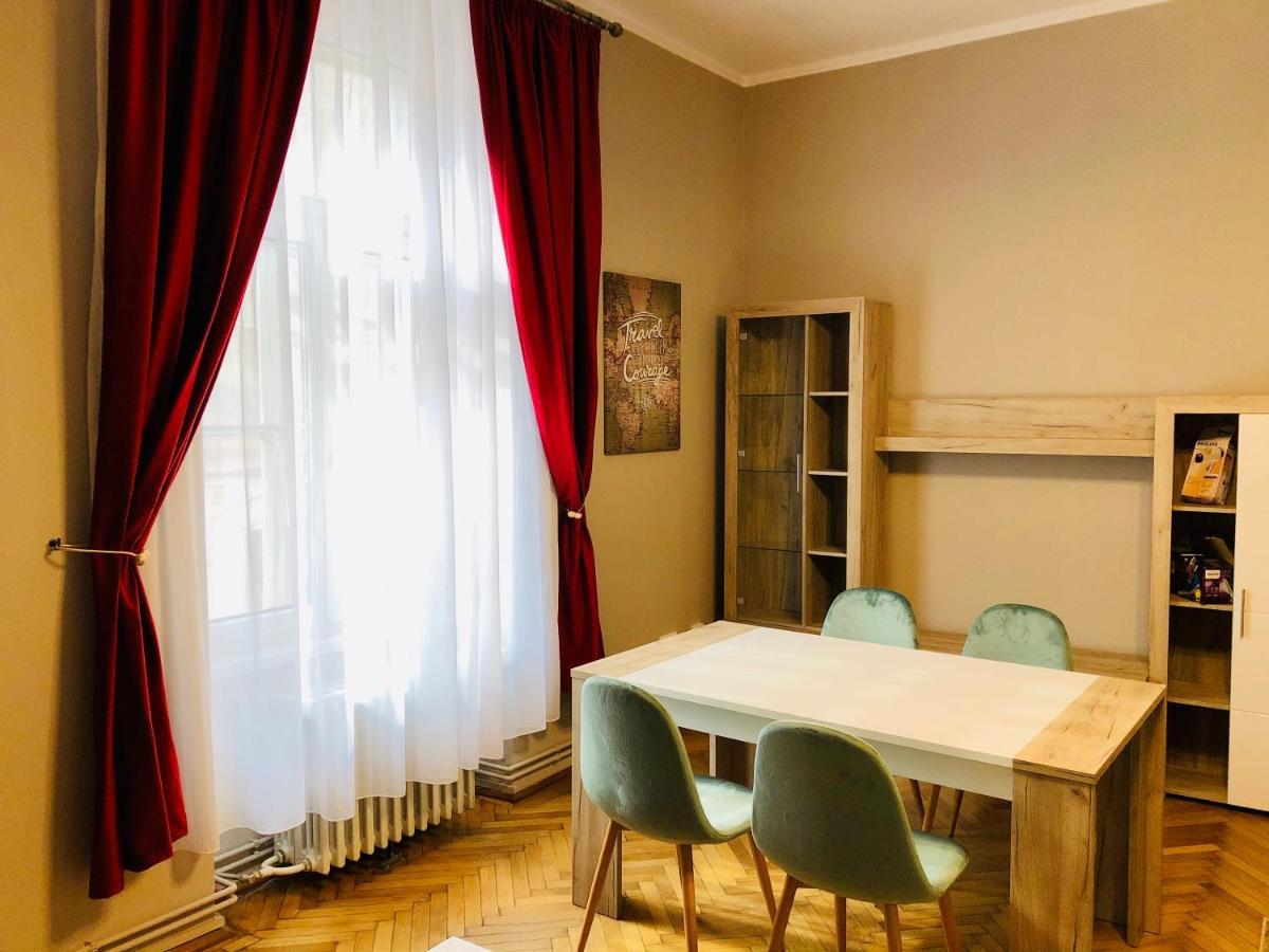 Ultra-Central Apartment Just In Union Squere تيميشورا المظهر الخارجي الصورة