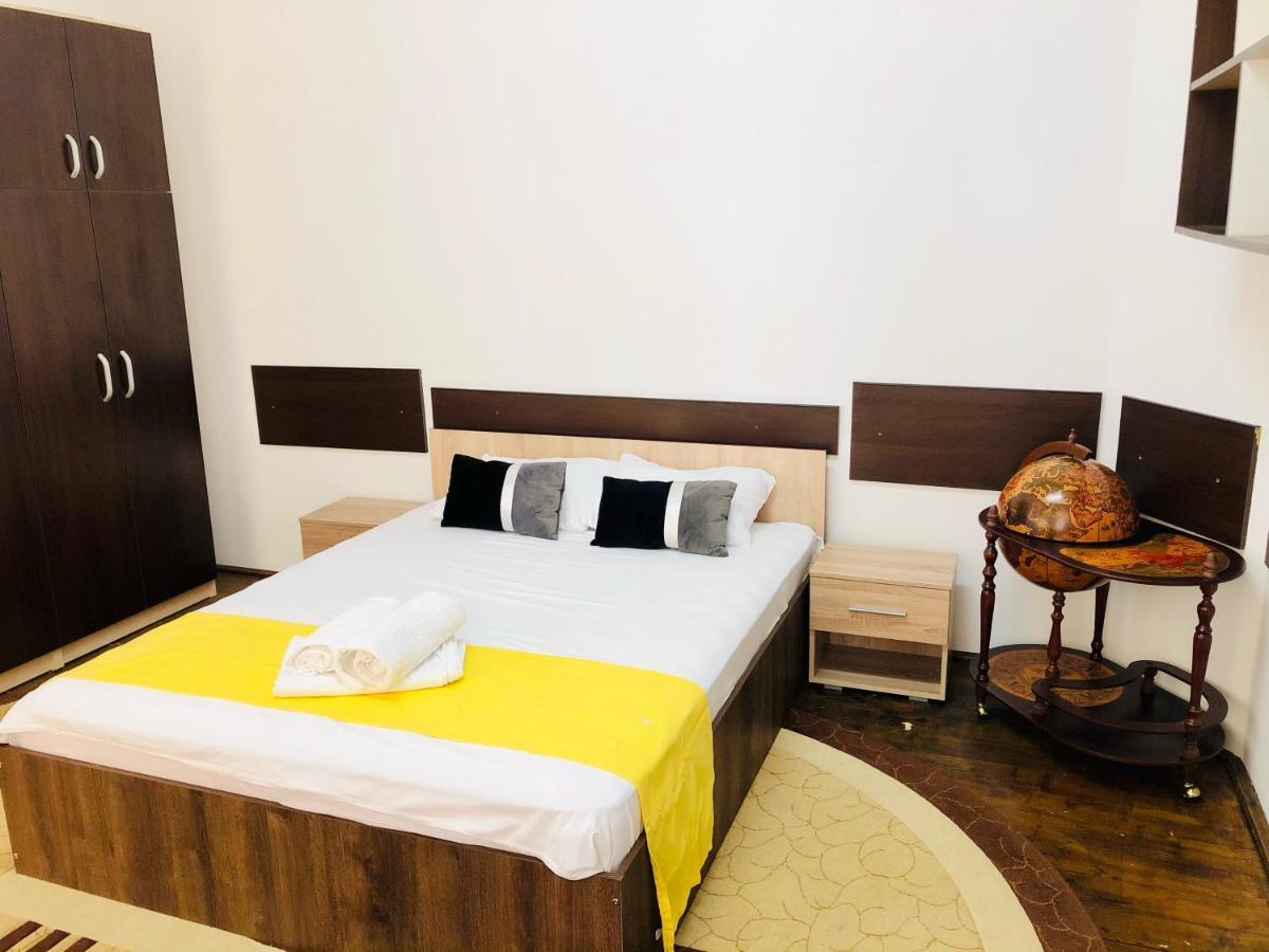 Ultra-Central Apartment Just In Union Squere تيميشورا المظهر الخارجي الصورة