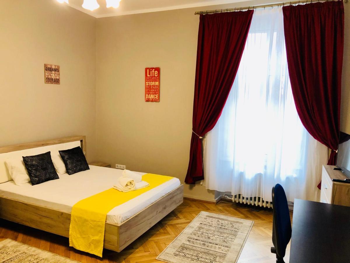 Ultra-Central Apartment Just In Union Squere تيميشورا المظهر الخارجي الصورة