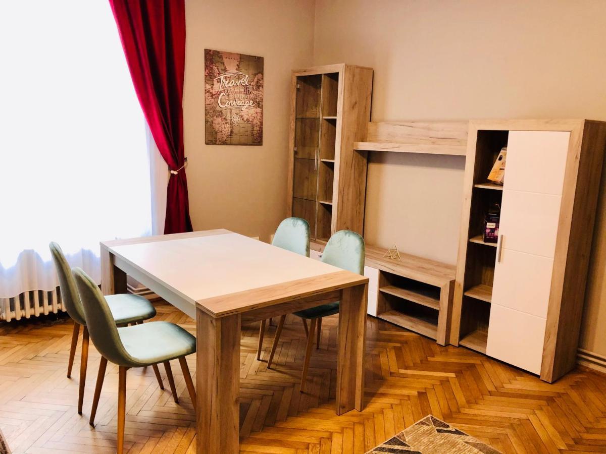 Ultra-Central Apartment Just In Union Squere تيميشورا المظهر الخارجي الصورة