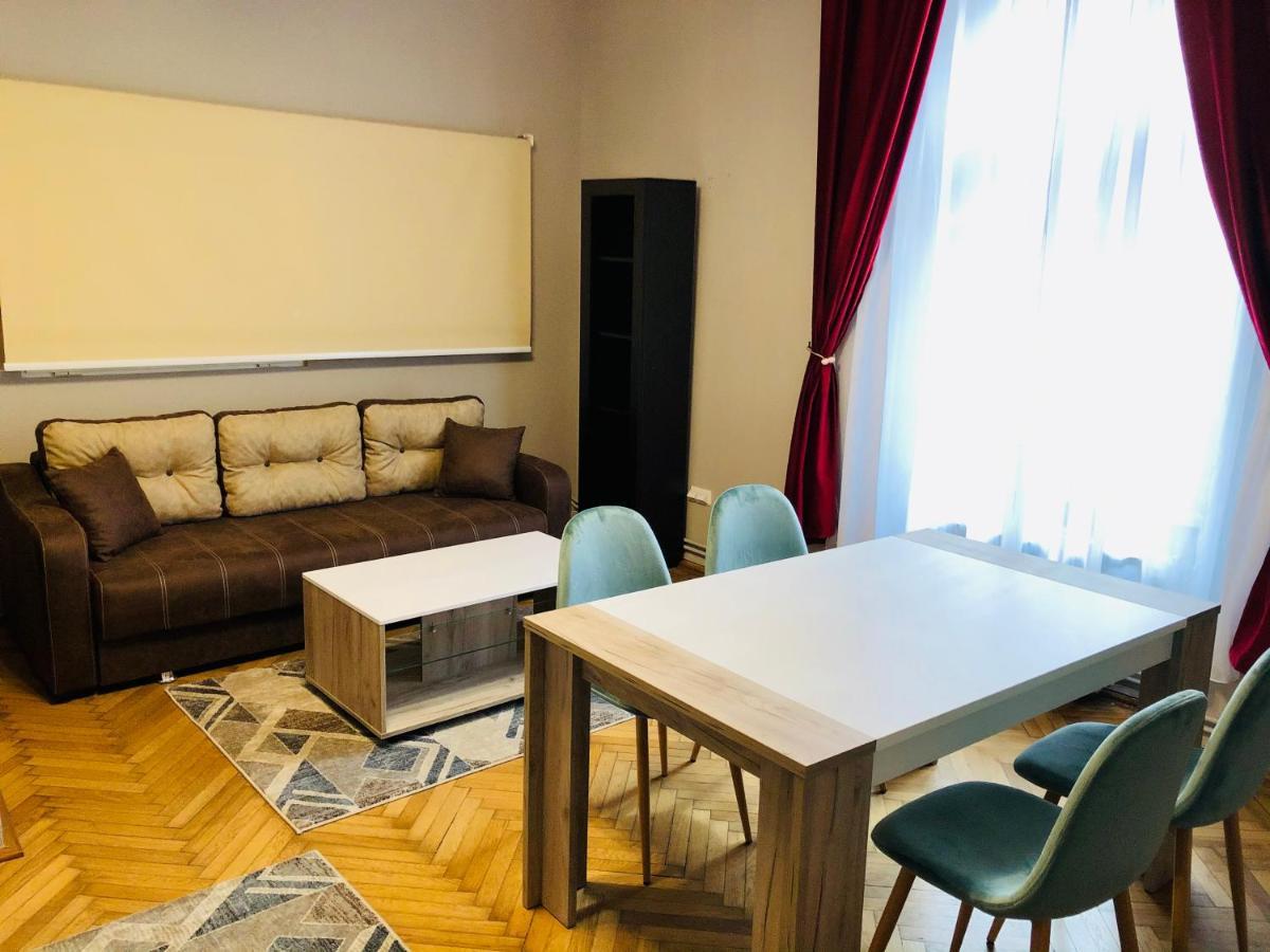 Ultra-Central Apartment Just In Union Squere تيميشورا المظهر الخارجي الصورة
