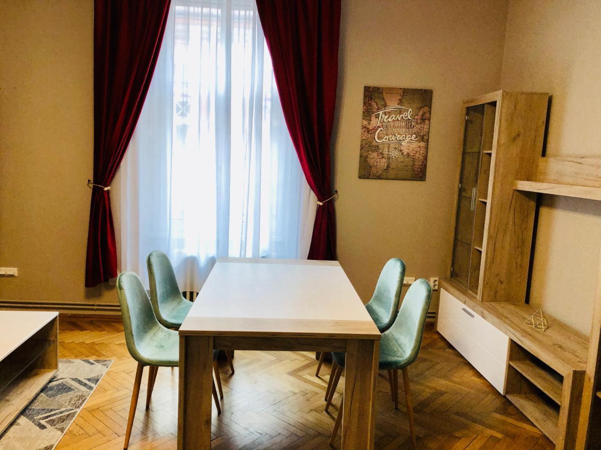 Ultra-Central Apartment Just In Union Squere تيميشورا المظهر الخارجي الصورة