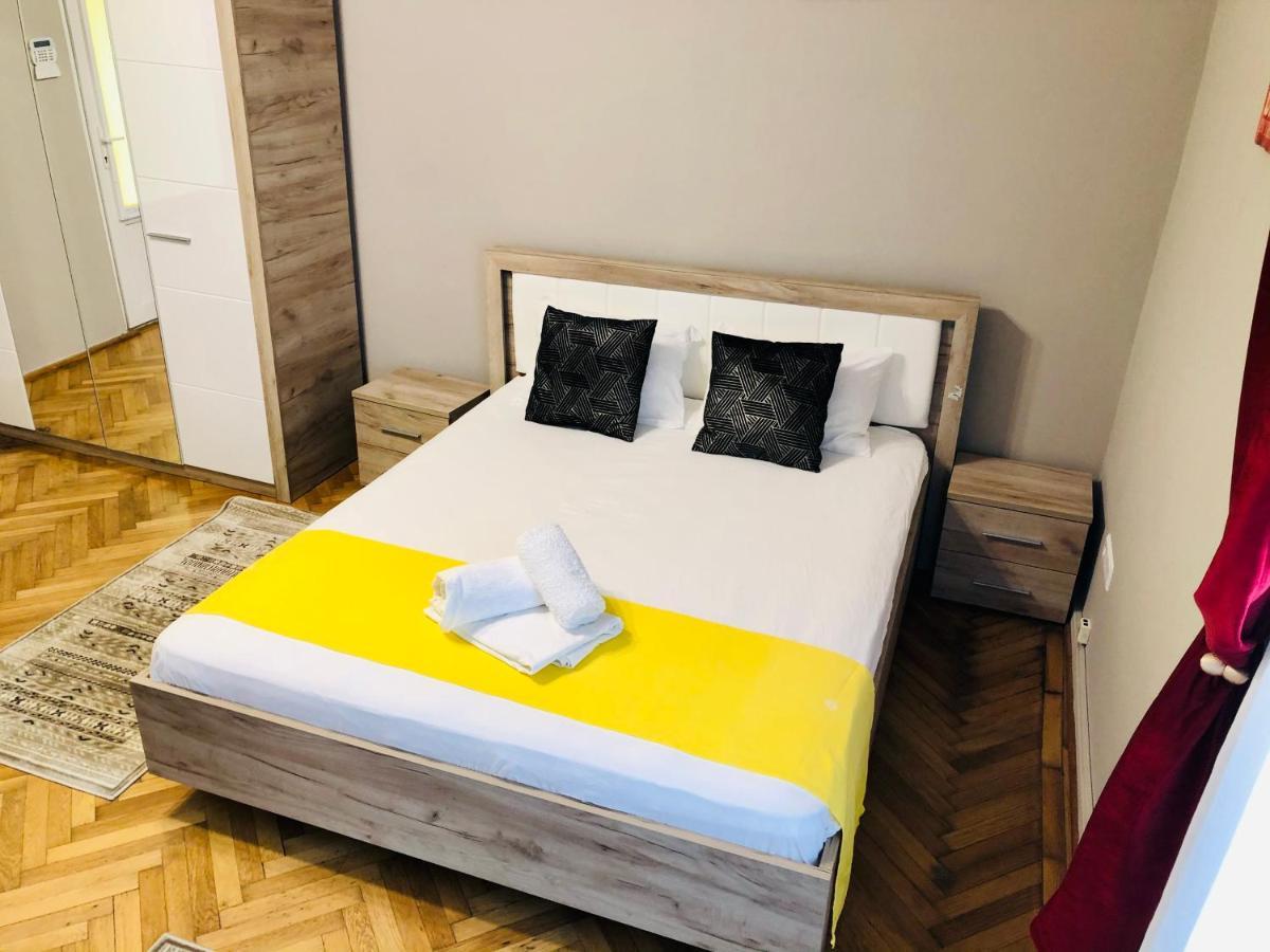 Ultra-Central Apartment Just In Union Squere تيميشورا المظهر الخارجي الصورة