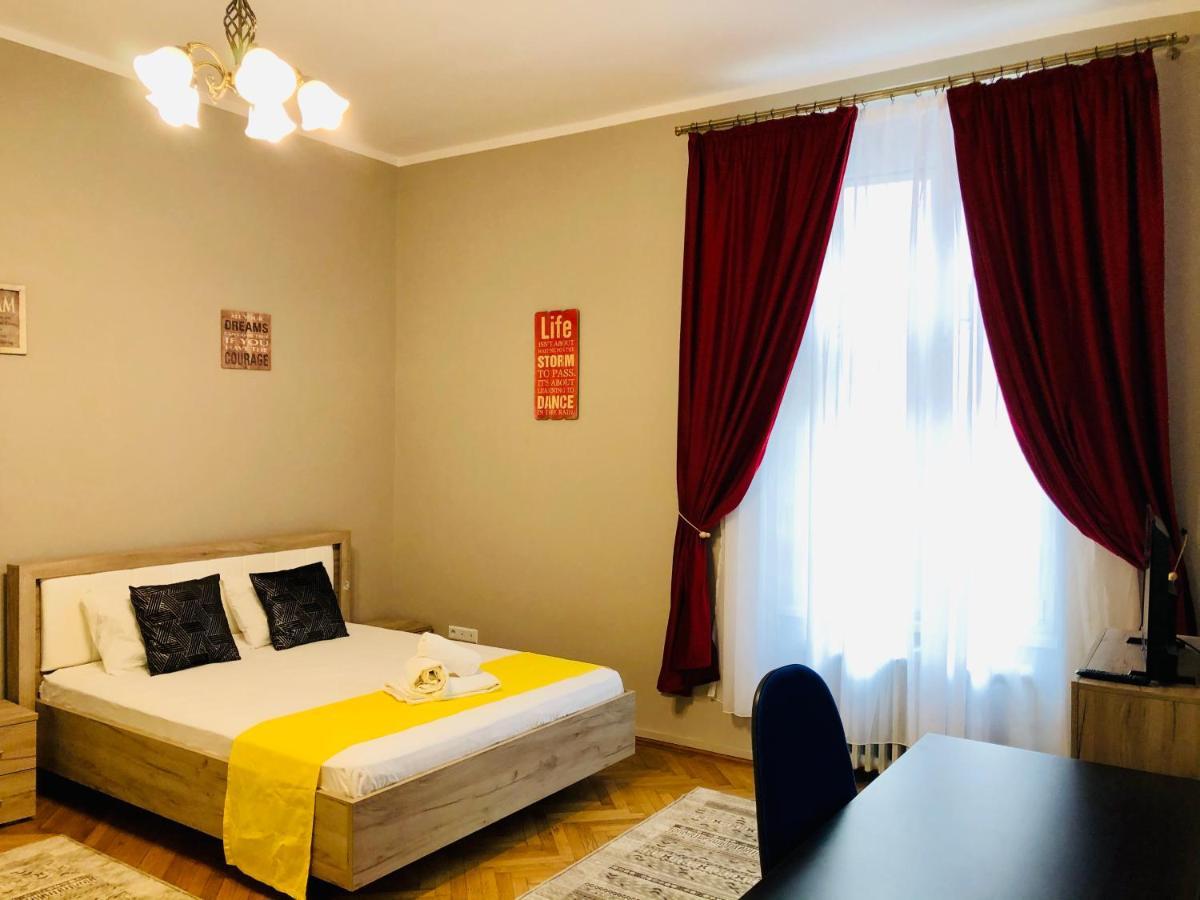 Ultra-Central Apartment Just In Union Squere تيميشورا المظهر الخارجي الصورة
